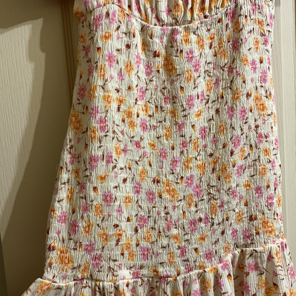 Dress - Picture 2 of 3
